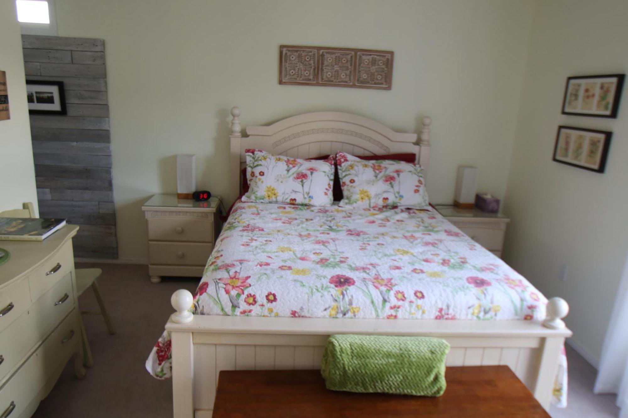 Sunshine And Wine Loft Hotel Penticton Ngoại thất bức ảnh